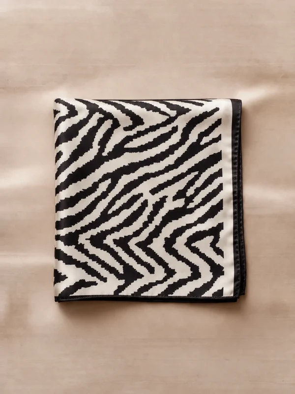 Zigzag Quartz Bandana